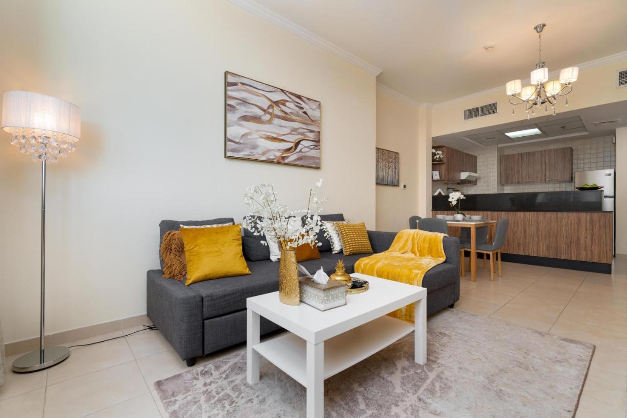 Spacious 2 Beds 5 Min Walk From Dubai Mall With Brand New Gym And Rooftop Swimming Pool Apartamento Exterior foto