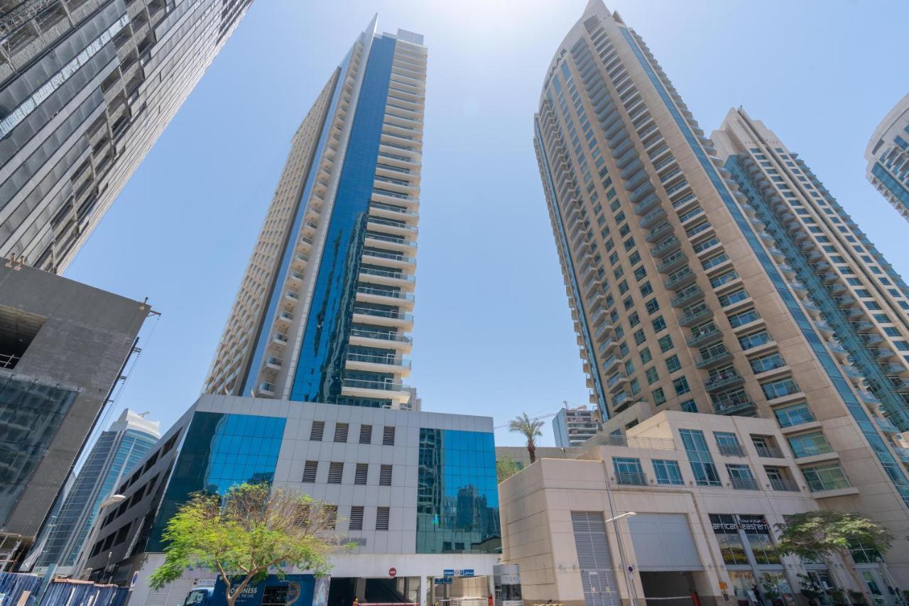 Spacious 2 Beds 5 Min Walk From Dubai Mall With Brand New Gym And Rooftop Swimming Pool Apartamento Exterior foto
