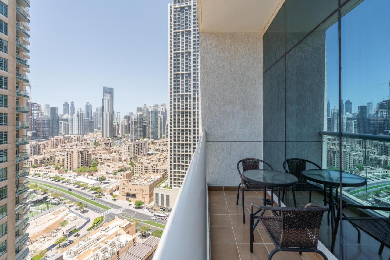 Spacious 2 Beds 5 Min Walk From Dubai Mall With Brand New Gym And Rooftop Swimming Pool Apartamento Exterior foto