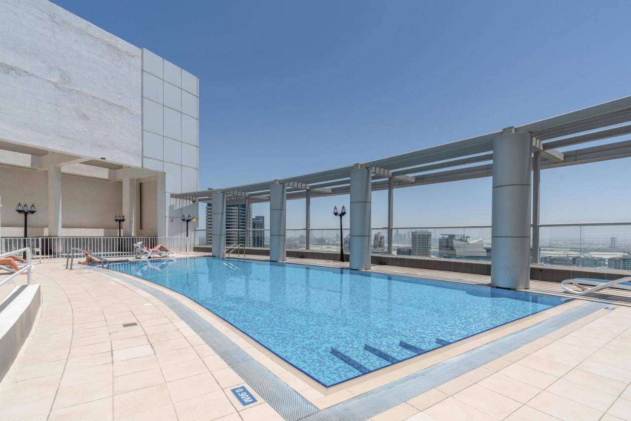 Spacious 2 Beds 5 Min Walk From Dubai Mall With Brand New Gym And Rooftop Swimming Pool Apartamento Exterior foto